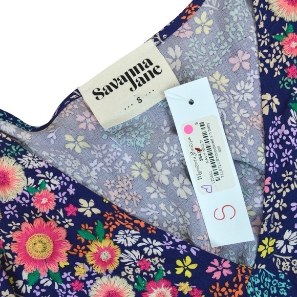 Savanna Jane‎ Embroidered Floral Print Baby Doll Top Flutter Sleeves Small NWT - Picture 3 of 9